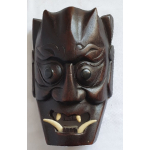 Japans masker met tanden